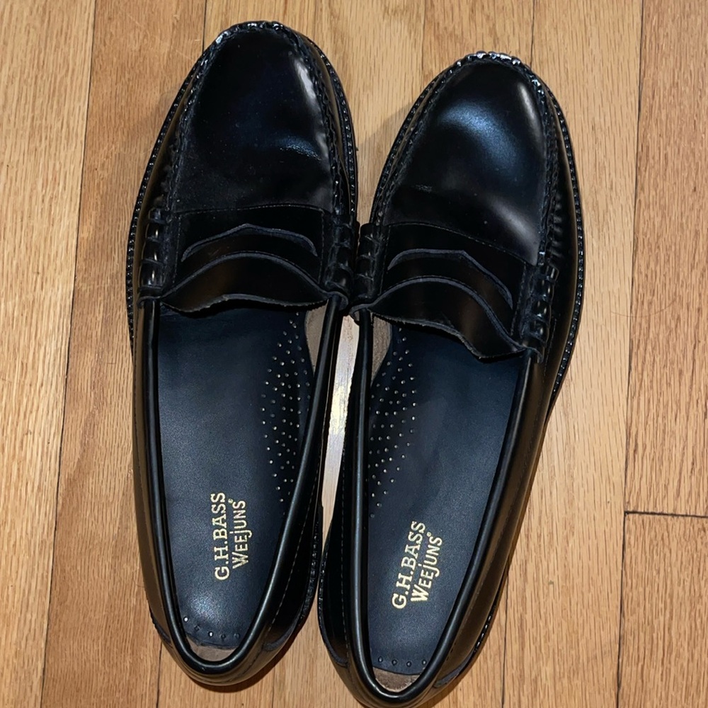 G.H.BASS black larson lug weejuns loafer size 11